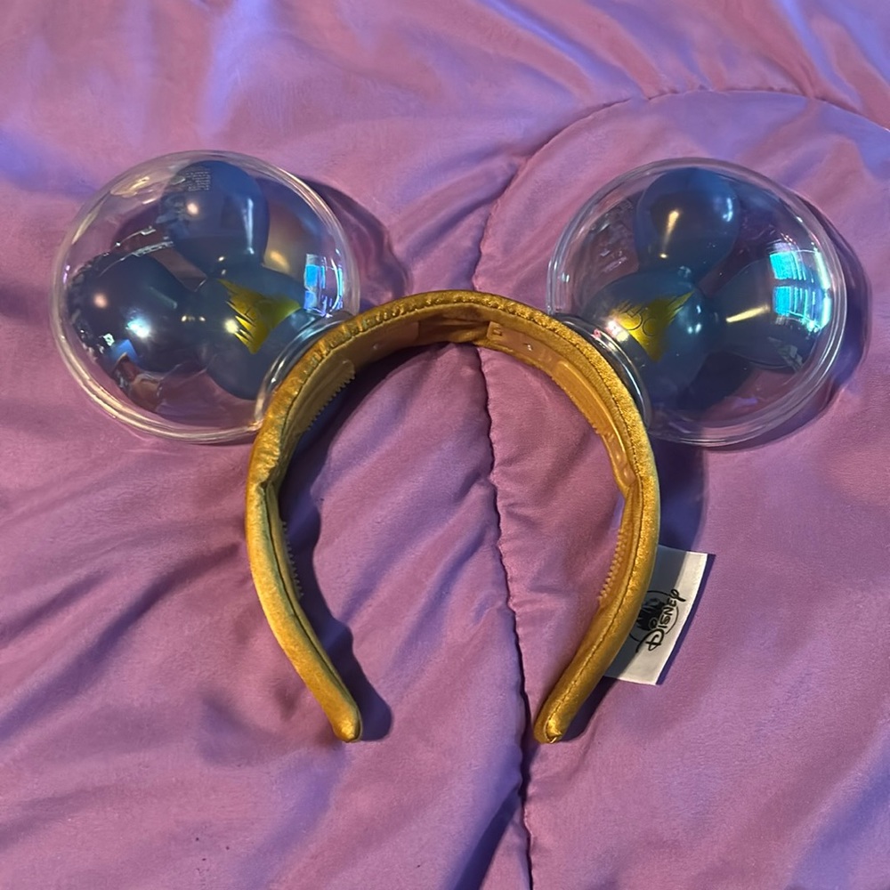 50th Anniversary Mickey Mouse balloon light up ears